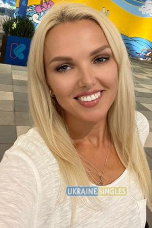 226219 - Svitlana Age: 41 - Ukraine