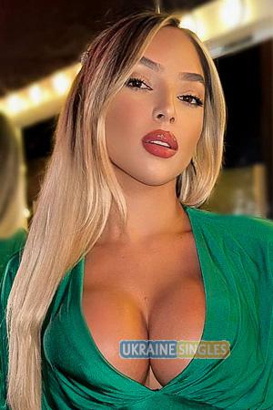 227109 - Laisla Age: 23 - Brazil